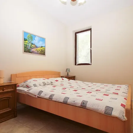 Drago 2039 Apartment