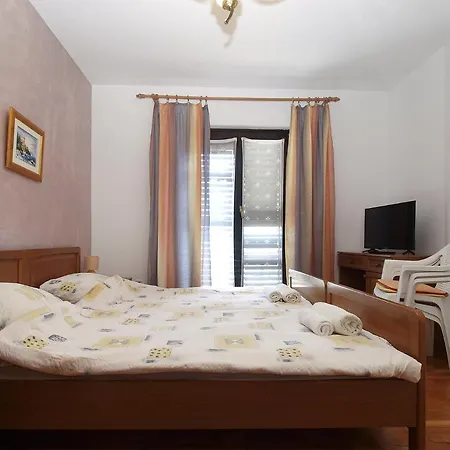 Drago 2039 Apartment