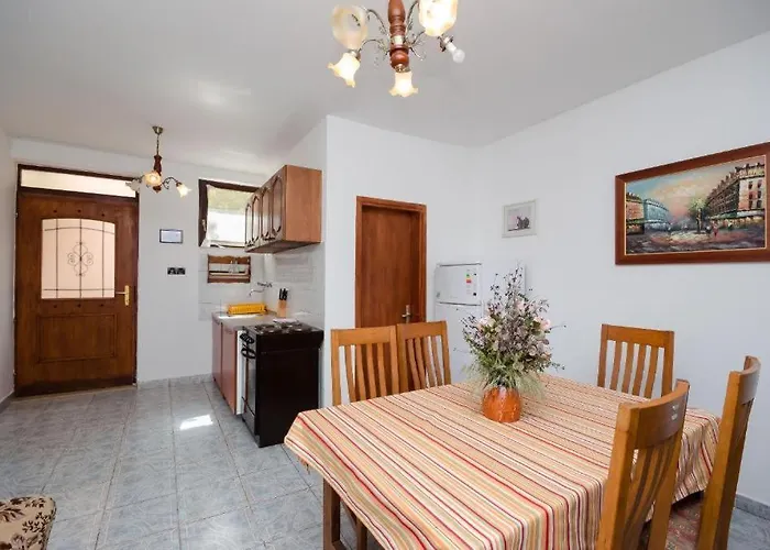 Drago 2039 아파트