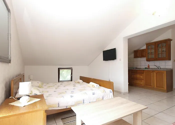 Drago 2039 아파트 반졸레